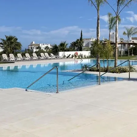 4-guest Lagoon