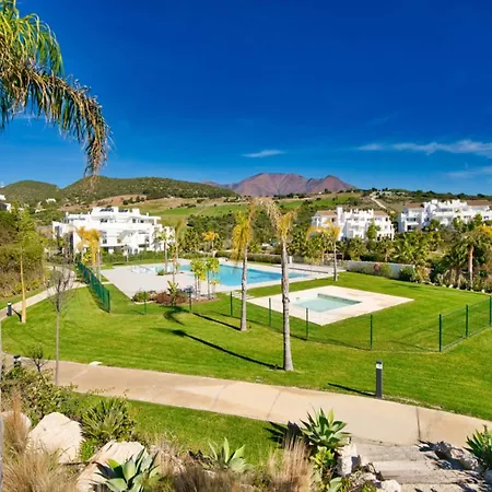 4-guest Lagoon Estepona