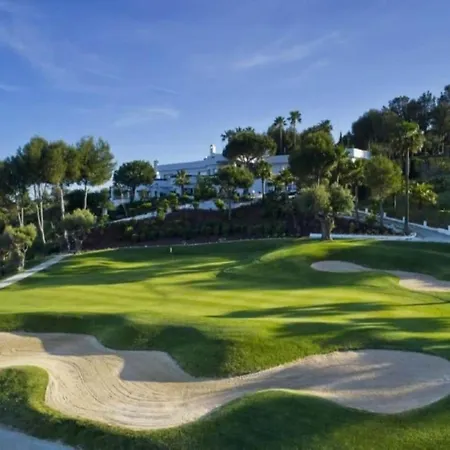 4-guest Lagoon Lejlighed Estepona